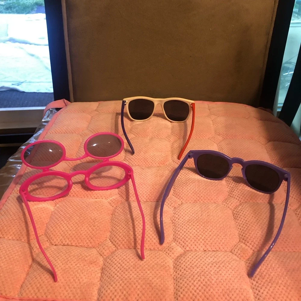 (3) Vintage pair of Kids Sunglasses 😎